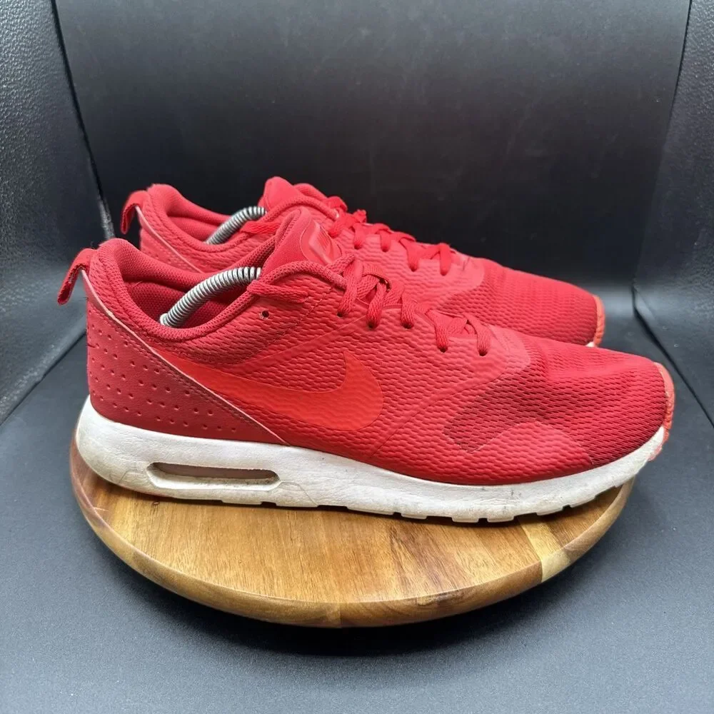 Nike Air Max Tavas SE Mens Size 12 Running Shoes Athletic University Red